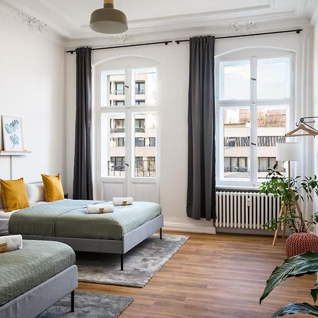 Riesiges Apartment Nahe Kudamm Sehr Schoner Altbau 123M2 Gross 12 Gaste Berlin Kültér fotó