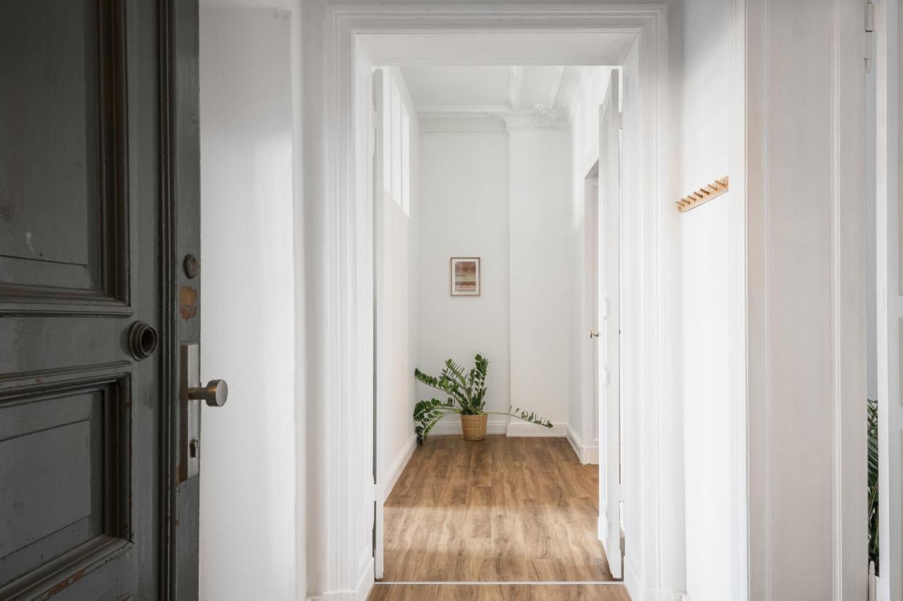Riesiges Apartment Nahe Kudamm Sehr Schoner Altbau 123M2 Gross 12 Gaste Berlin Kültér fotó
