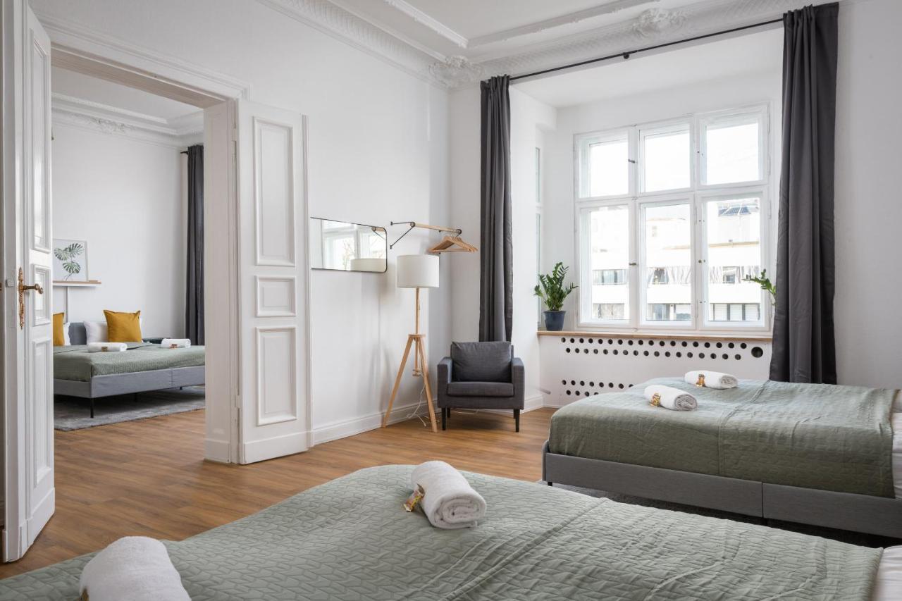 Riesiges Apartment Nahe Kudamm Sehr Schoner Altbau 123M2 Gross 12 Gaste Berlin Kültér fotó