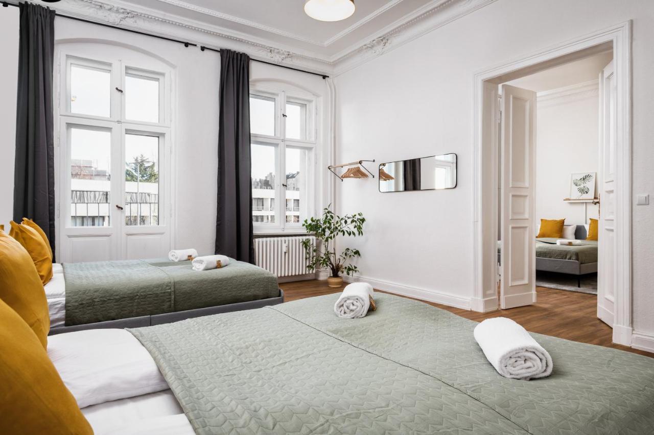 Riesiges Apartment Nahe Kudamm Sehr Schoner Altbau 123M2 Gross 12 Gaste Berlin Kültér fotó