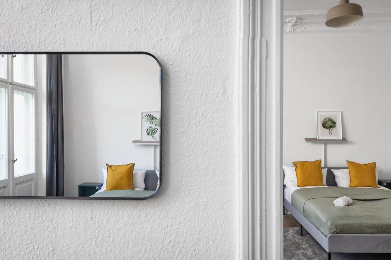 Riesiges Apartment Nahe Kudamm Sehr Schoner Altbau 123M2 Gross 12 Gaste Berlin Kültér fotó