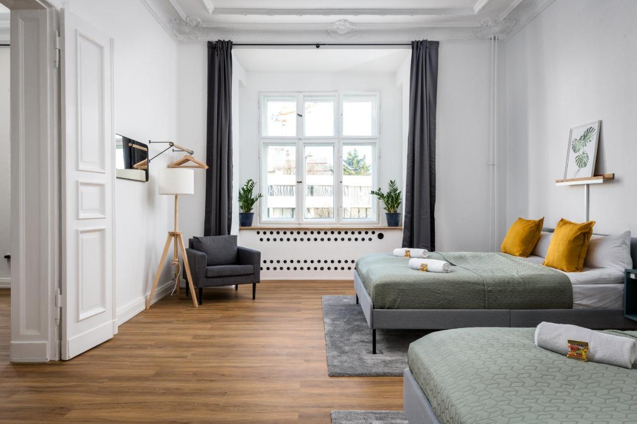 Riesiges Apartment Nahe Kudamm Sehr Schoner Altbau 123M2 Gross 12 Gaste Berlin Kültér fotó