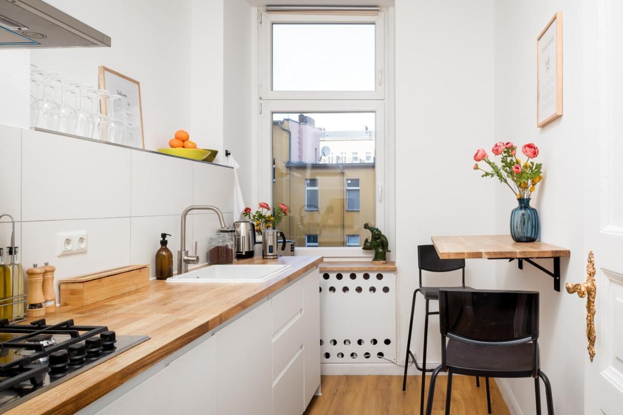 Riesiges Apartment Nahe Kudamm Sehr Schoner Altbau 123M2 Gross 12 Gaste Berlin Kültér fotó
